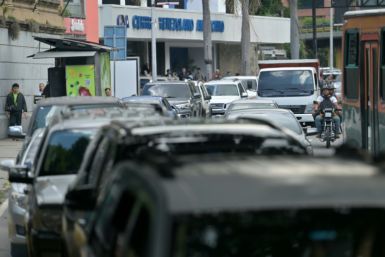 Drivers in Caracas queued up for gas during the nationwide blackout