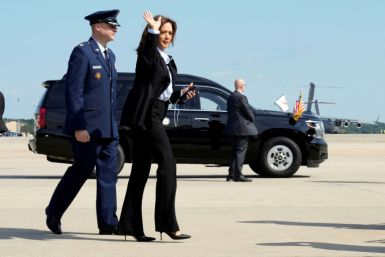Kamala Harris boards Air Force Two to travel to Detroit and Pittsburgh for campaign events